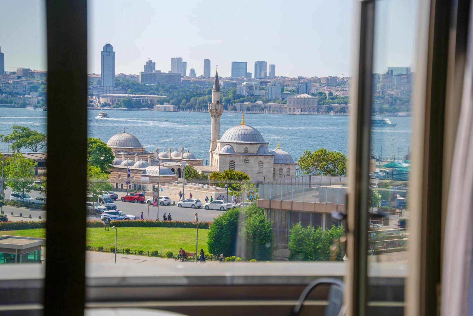 The Palm Bosphorus Hotel Istanbul Eksteriør billede