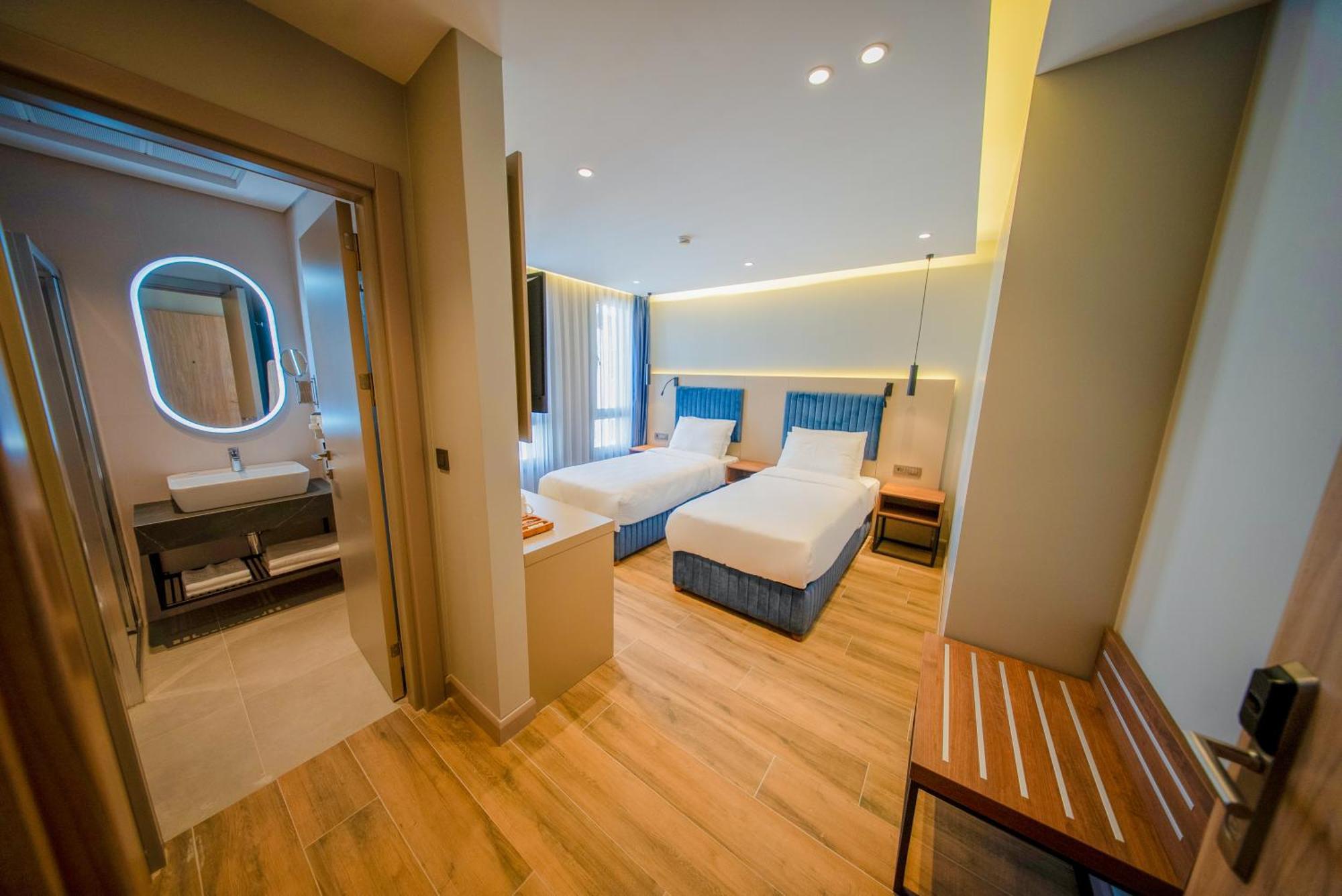 The Palm Bosphorus Hotel Istanbul Eksteriør billede